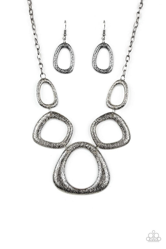 Paparazzi Accessories - Backstreet Bandit - Black Necklace - Bling by JessieK