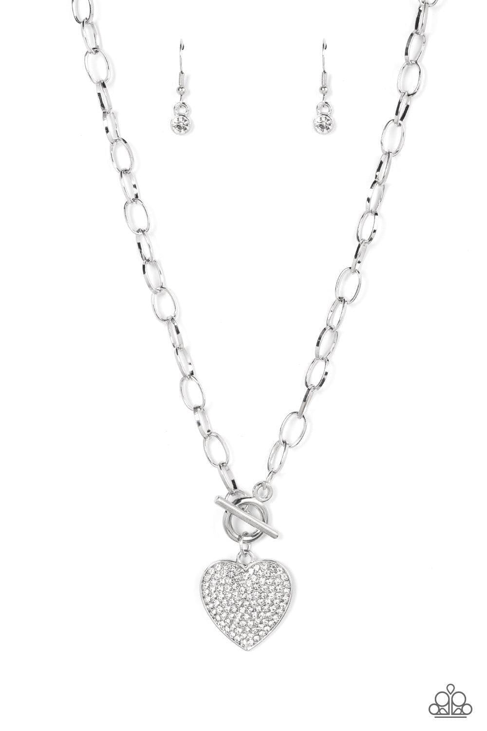 Paparazzi Necklaces - Paparazzi You Hold My Heart White Necklace | CarasShop