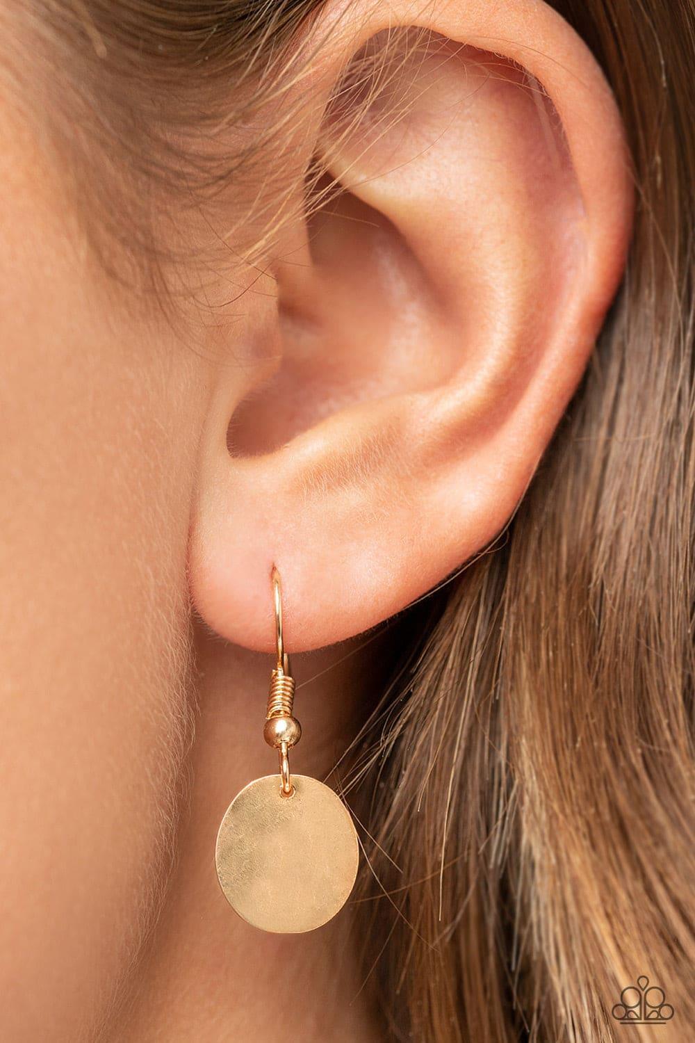 Paparazzi Accessories - Tag Out - Gold Toggle Necklace - Bling by JessieK