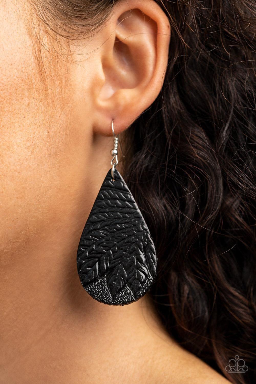 Paparazzi Accessories - Everyone Remain Palm! - Black Earrings - Bling by JessieK