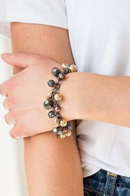Paparazzi Accessories - Invest In This - Black Bracelet - Bling by JessieK