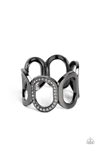Paparazzi Accessories - Opulent Ovals - Black Bracelet - Bling by JessieK