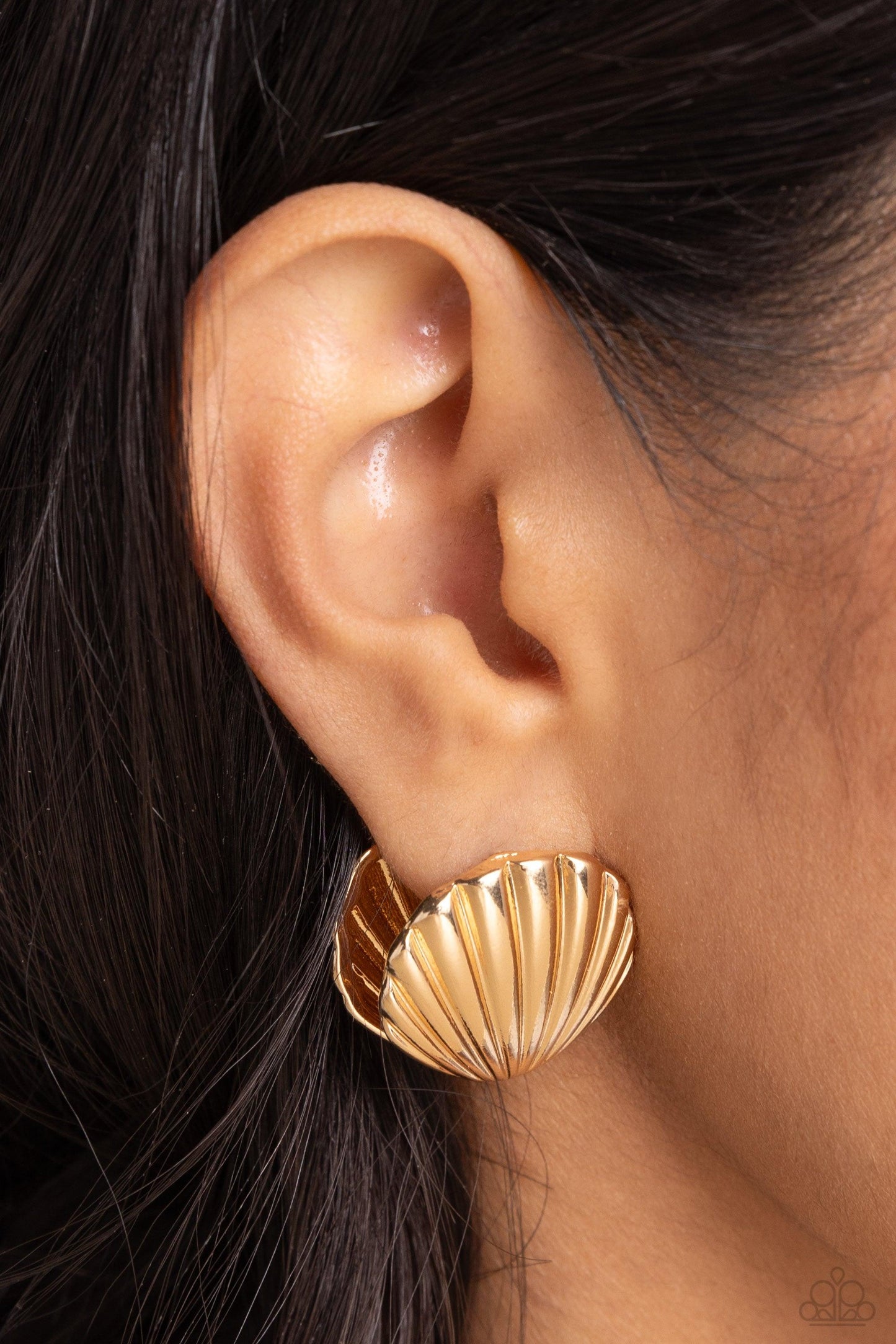 Paparazzi Accessories - Seashell Surprise - Gold Earrings - Bling by JessieK